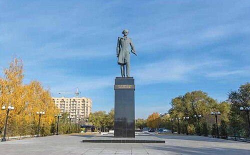 Памятник Шокану Уалиханову
